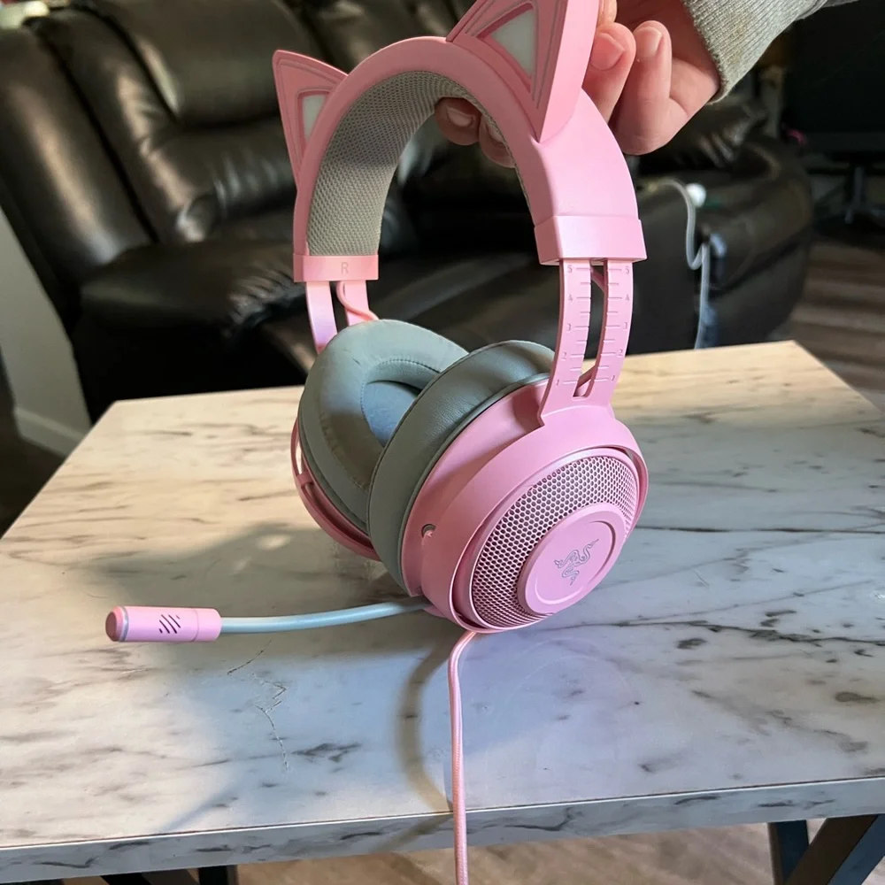 Razer Kraken Kitty RGB USB Gaming Headset: THX 7.1 Spatial Surround Sound